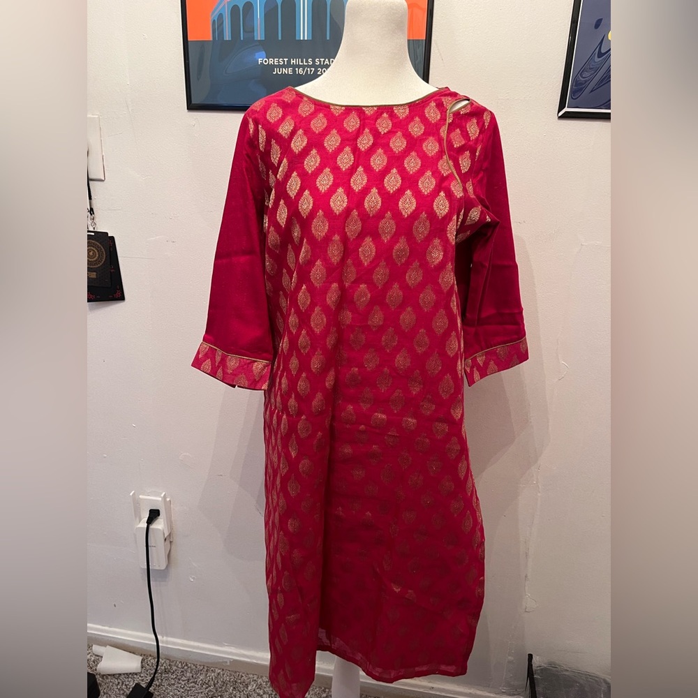 Aurelia Kurta Red/Gold Medium